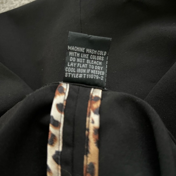 STOOSHY BLACK BLAZER - Picture 9 of 9